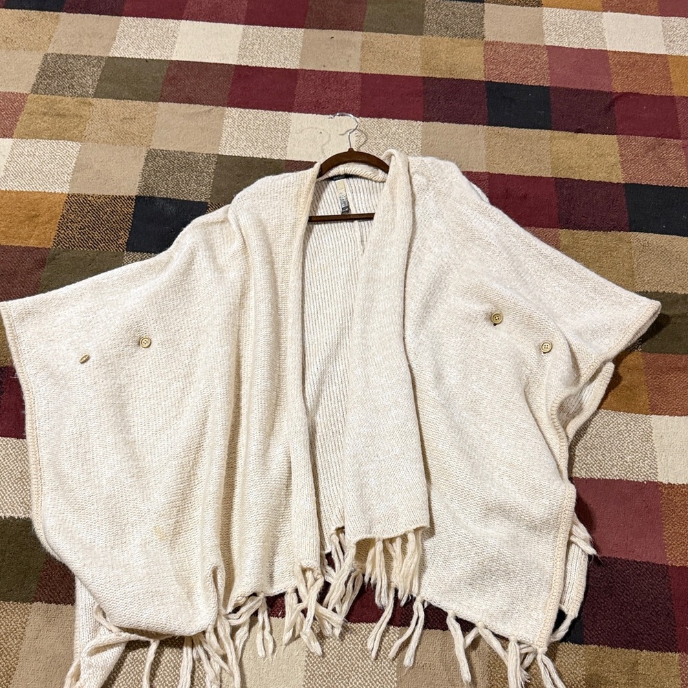 Kensie Ivory Knit Sweater